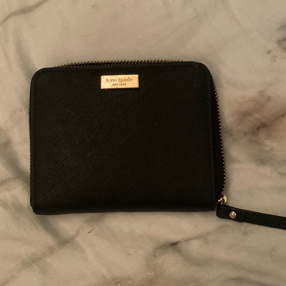 Kate Spade zip around wallet